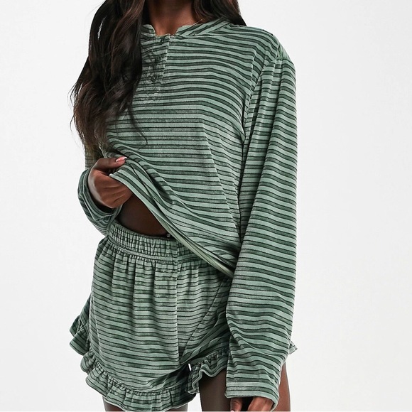 ASOS Other - ASOS Design Lounge Velour Henley Top And Short Set Size 4 Green Stripe